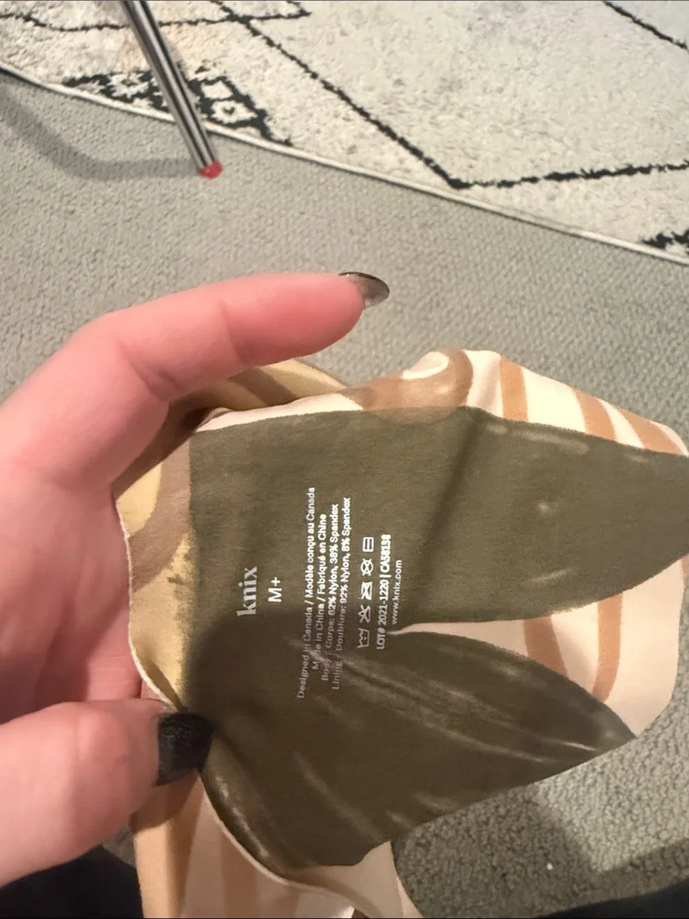 knix m+ pullover bra Abstract Neutral Print Crop Top - Picture 3 of 3
